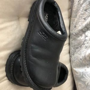 Ugg clogs